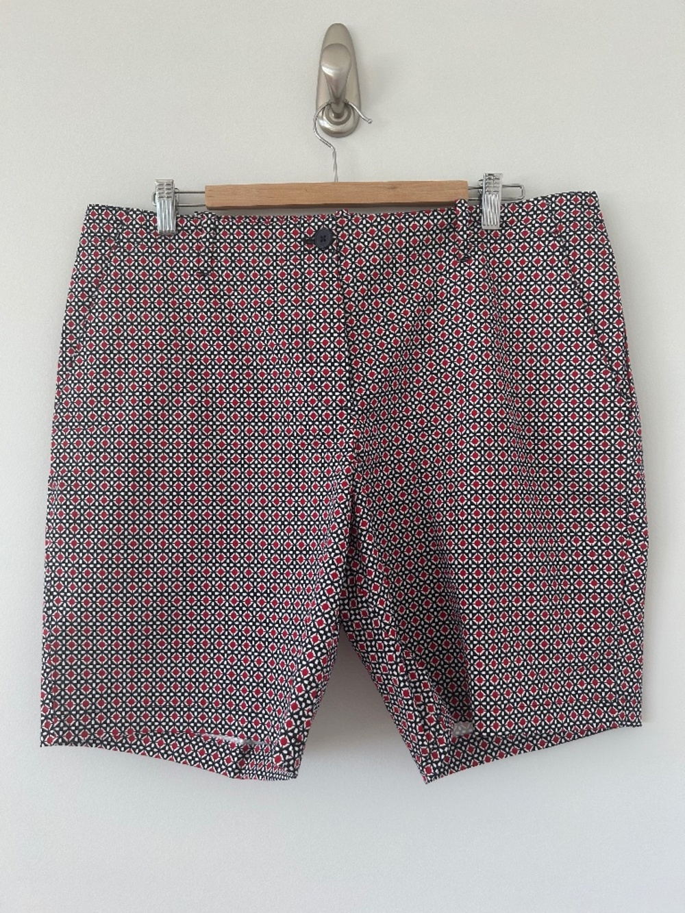 NWOT Talbots Geometric Blue and Red Shorts  SZ 16